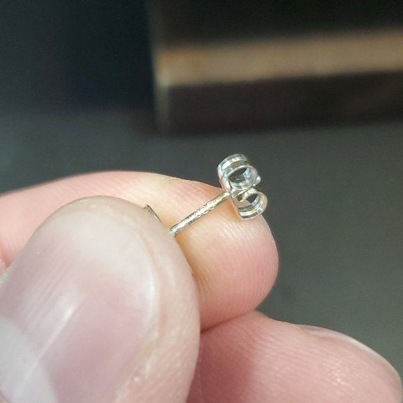 925 Sterling Silver Very Small Uncut Citrine Stud Earrings - Picture 4 of 6